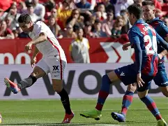 巴塞罗那西甲击败马竞莱万头球锁定胜局的简单介绍